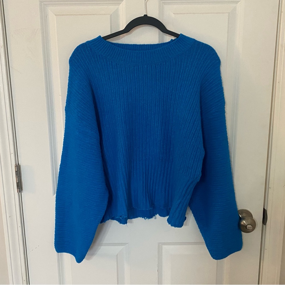 Pink Rose. Blue Sweater. Size XL.